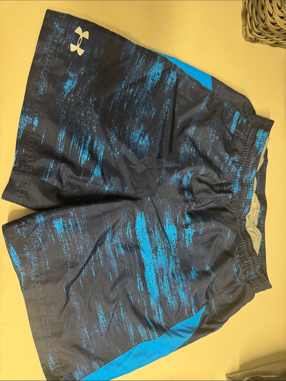 Under Armour Men’s Black with Blue Pattern Athletic Shorts
